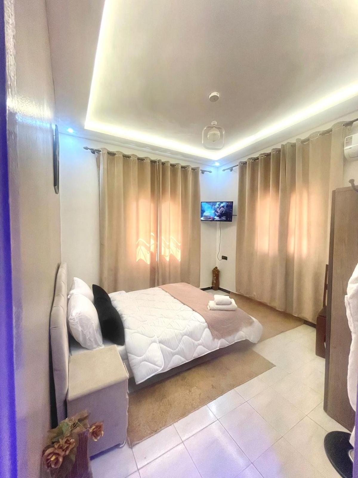 Hotel Darna With Air Conditioning Ер Рашидия Екстериор снимка