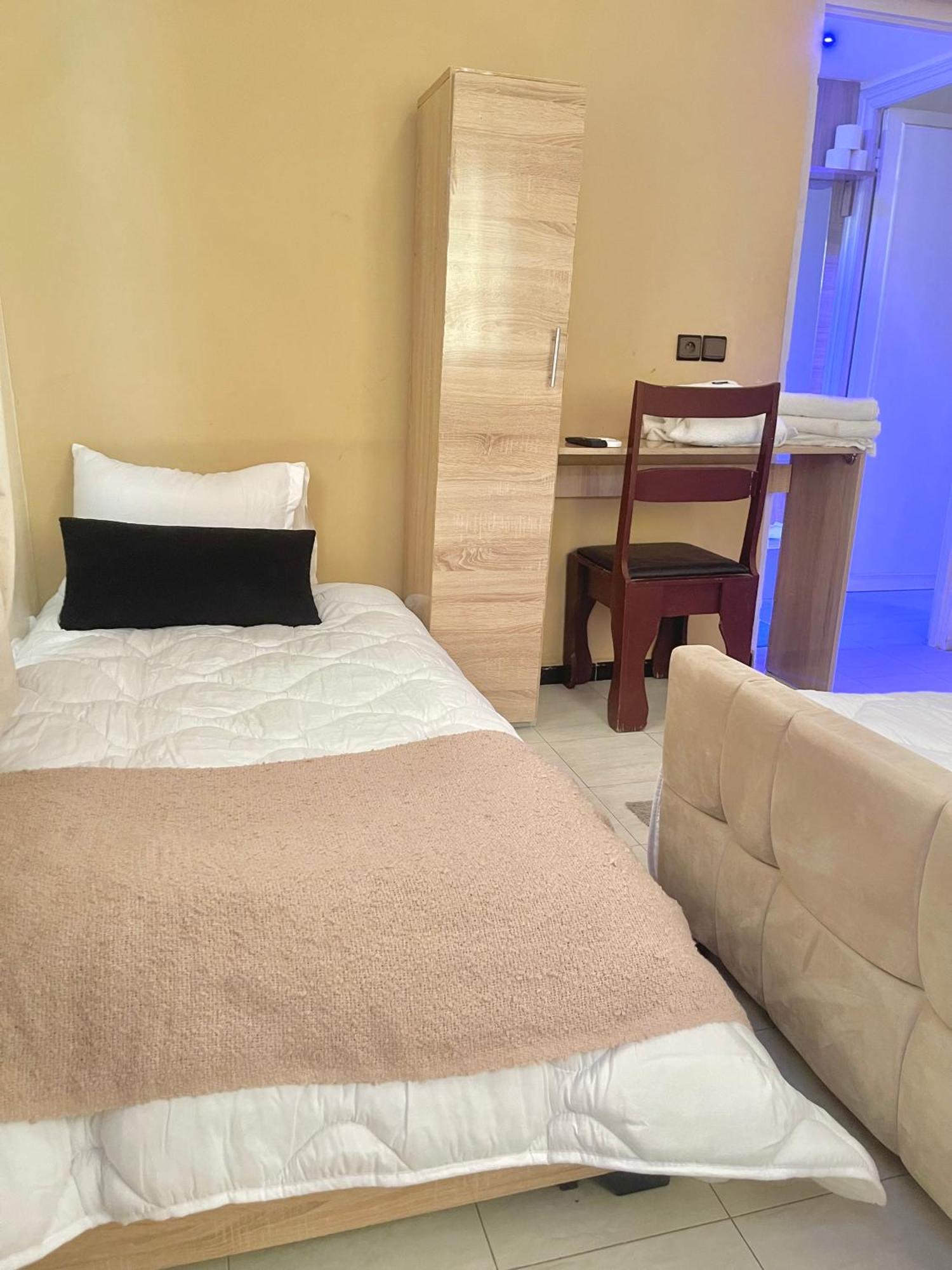 Hotel Darna With Air Conditioning Ер Рашидия Екстериор снимка